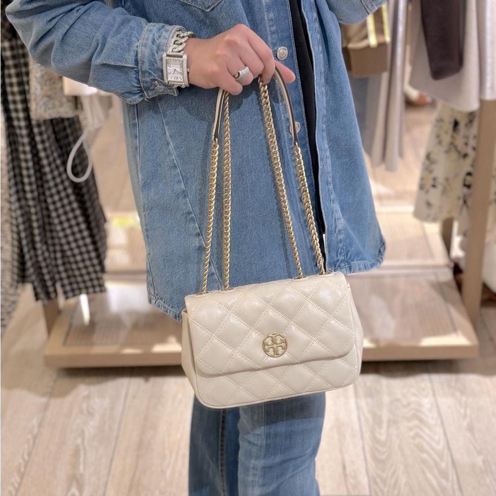 BRAND NEW GORGEOUS TIMELESS Tory Burch Willa Small Shoulder Bag Brie Cream - Picture 2 of 10